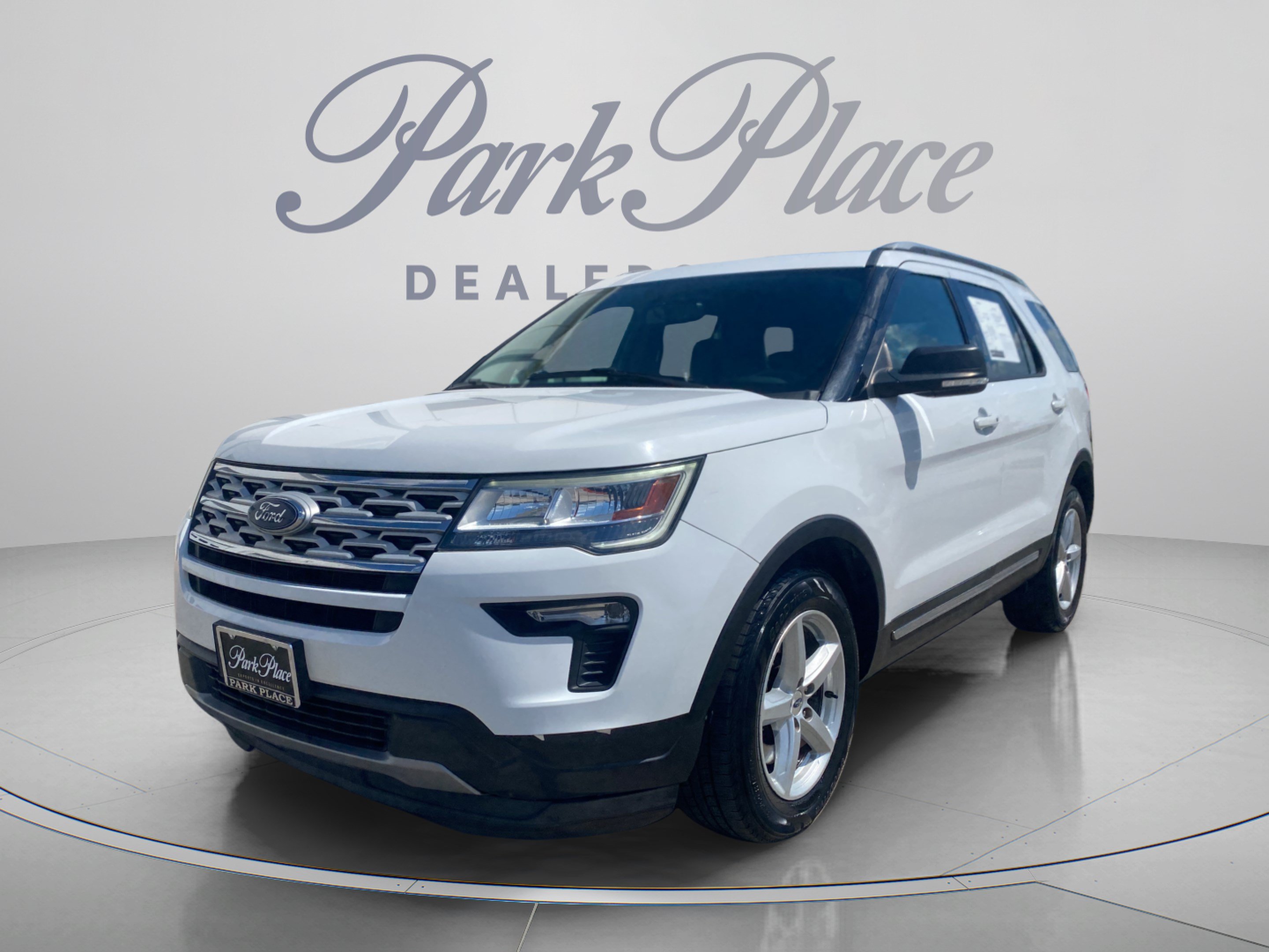 Used 2019 Ford Explorer XLT w/ Equipment Group 201A FWD image 1