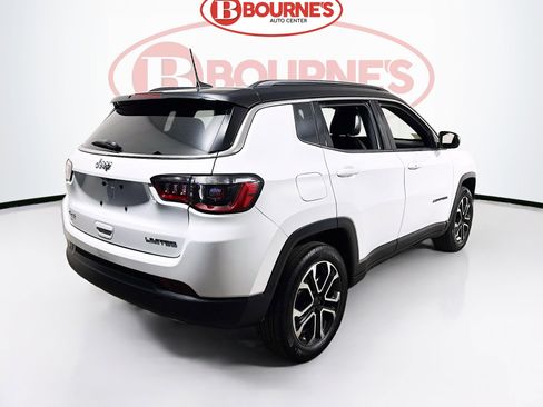 Used 2023 Jeep Compass Limited AWD/4WD image 9