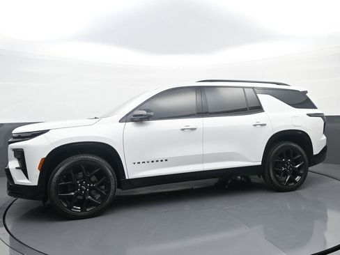 Used 2024 Chevrolet Traverse RS AWD/4WD image 4
