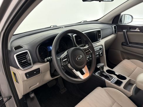 Used 2020 Kia Sportage LX AWD/4WD image 4