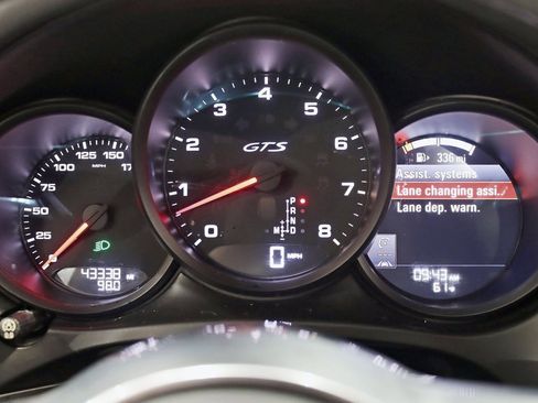 Used 2018 Porsche Macan GTS image 16