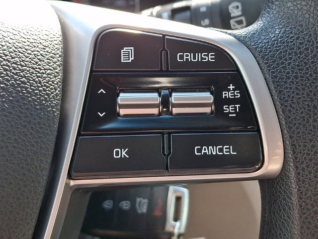 Used 2020 Kia Sorento LX FWD image 22