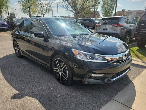 Used 2016 Honda Accord Sport image 2