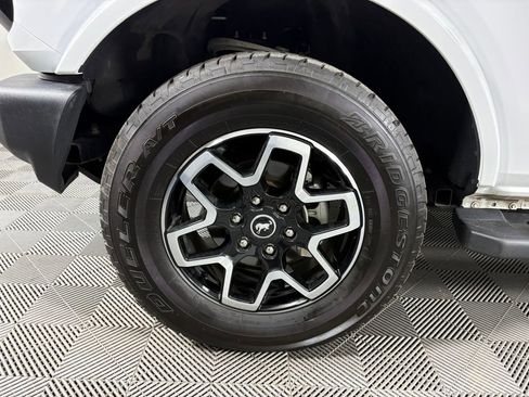 Used 2022 Ford Bronco Outer Banks AWD/4WD image 11