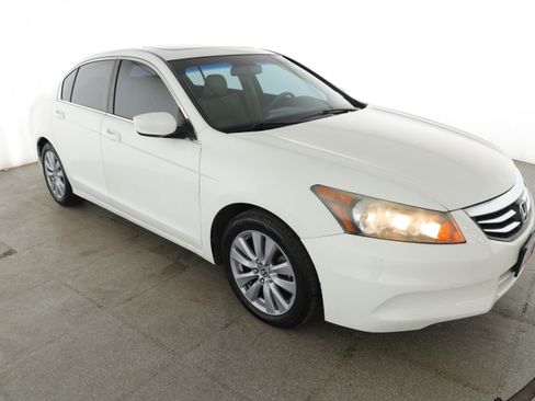 Used 2011 Honda Accord EX-L image 3