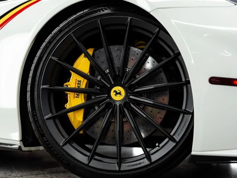 Used 2015 Ferrari F12 Berlinetta image 62