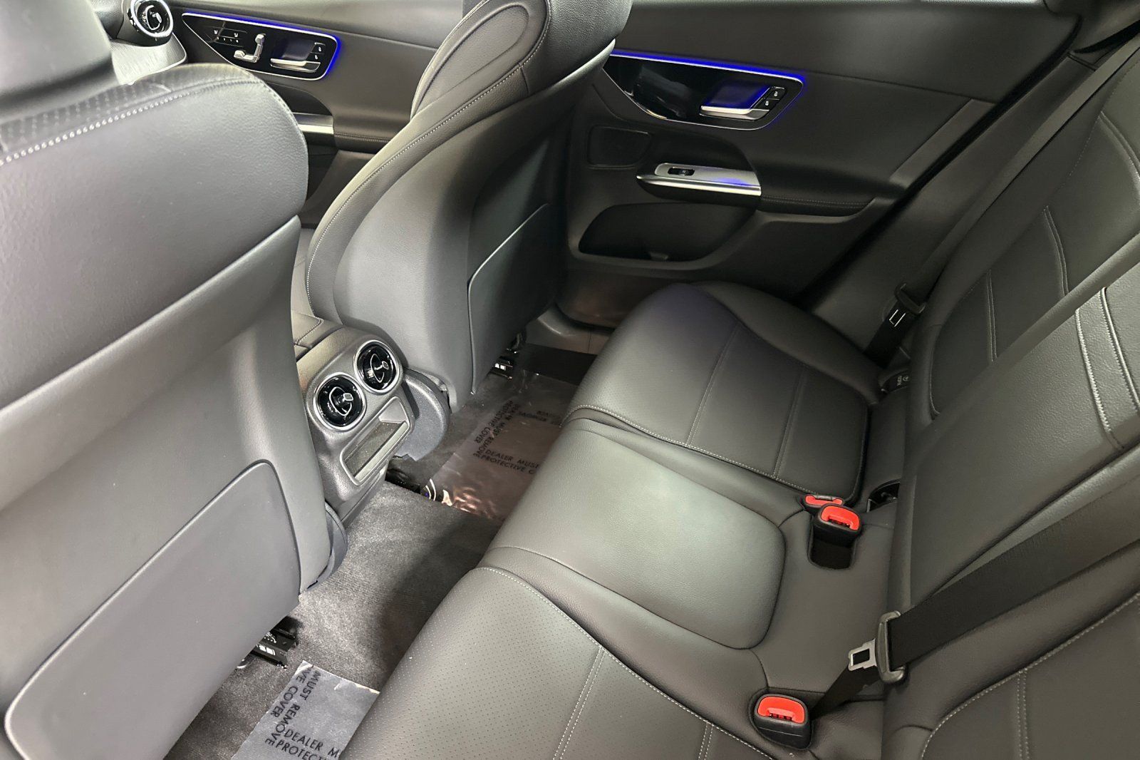 Used 2026 Mercedes-Benz GLC 300 image 11