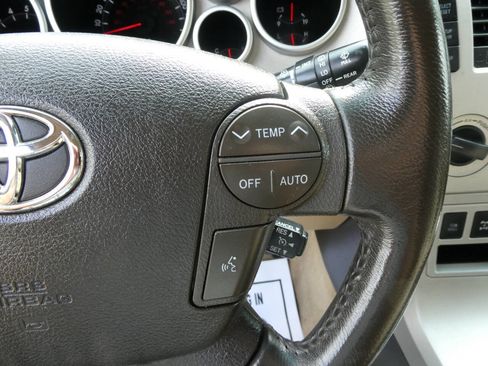Used 2008 Toyota Sequoia Limited AWD/4WD image 13
