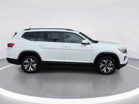 New 2026 Volkswagen Atlas SE FWD image 5
