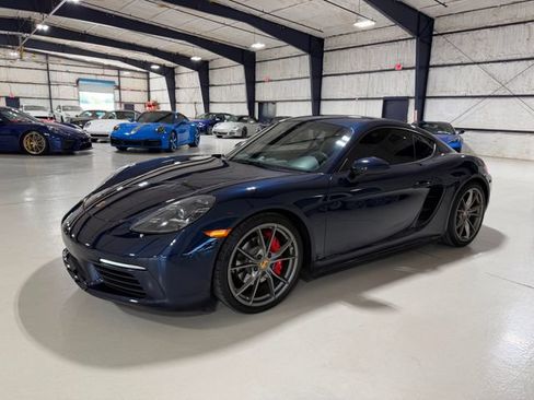 Used 2017 Porsche 718 Cayman S RWD image 56