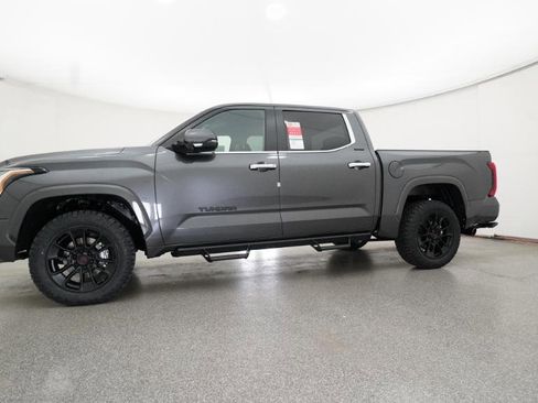 New 2026 Toyota Tundra Limited AWD/4WD image 18