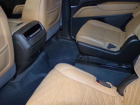 Used 2022 Cadillac Escalade Sport w/ Touring Package image 65