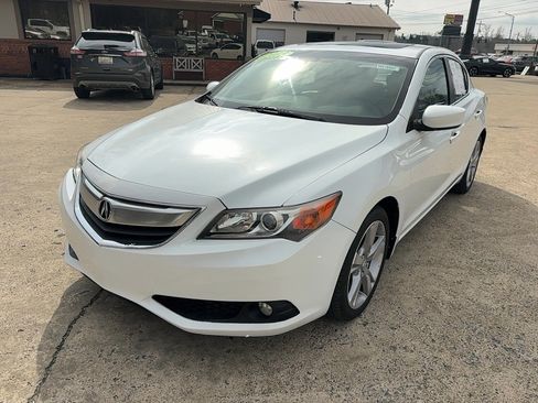 Used 2013 Acura ILX w/ Technology Package image 1