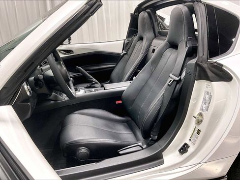 Used 2023 MAZDA MX-5 Miata Grand Touring image 8