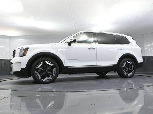 Used 2024 Kia Telluride EX w/ EX Captain's Chair Package AWD/4WD image 59