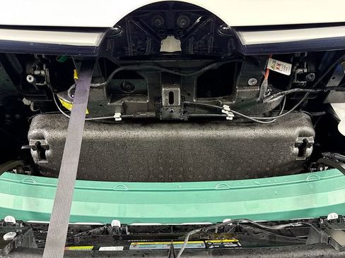 New 2025 Volkswagen ID. Buzz Pro S Plus image 32