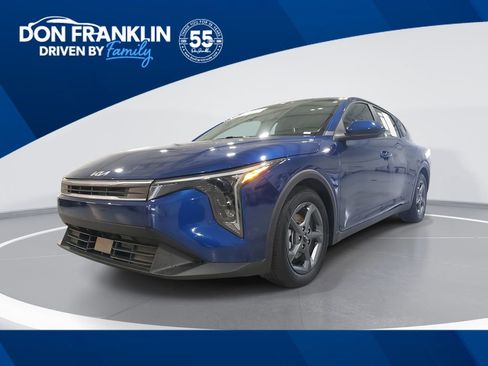 Used 2025 Kia K4 LXS image 1