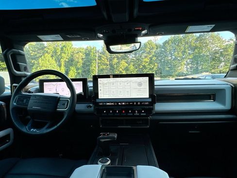 Used 2024 GMC Hummer EV 3X w/ Omega Edition AWD/4WD image 30