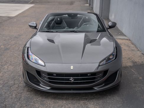 Used 2020 Ferrari Portofino RWD image 12