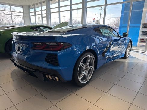 Used 2024 Chevrolet Corvette Stingray Coupe image 2