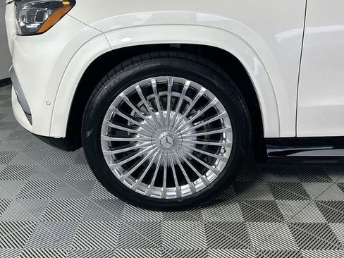 Certified 2023 Mercedes-Benz Maybach GLS 600 Maybach GLS 600 image 32