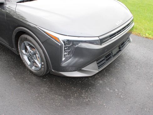 Used 2025 Kia K4 FWD image 4