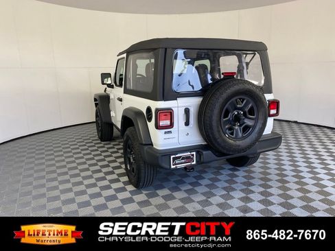 Used 2021 Jeep Wrangler Sport AWD/4WD image 5