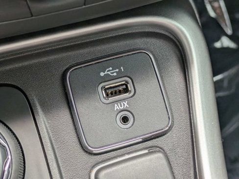 Certified 2019 Jeep Compass Latitude w/ Popular Equipment Group AWD/4WD image 22