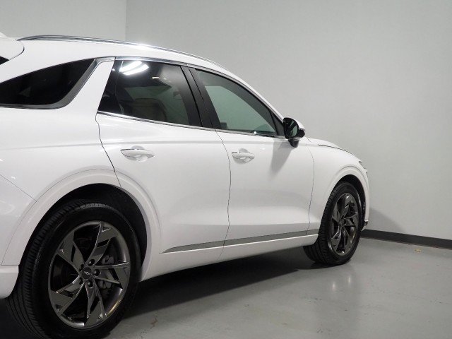 Used 2025 Genesis Electrified GV70 AWD Advance image 64