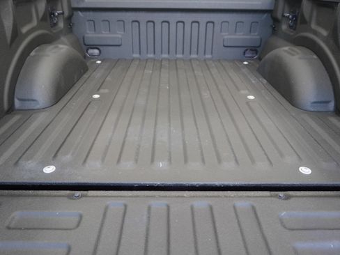 Used 2018 Ford F150 King Ranch w/ Equipment Group 601A Luxury AWD/4WD image 32