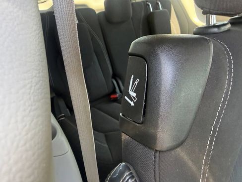 Used 2023 Chrysler Voyager LX FWD image 49