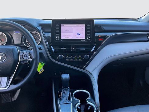 Used 2021 Toyota Camry LE w/ Carpet Mat Package (TMS) image 5
