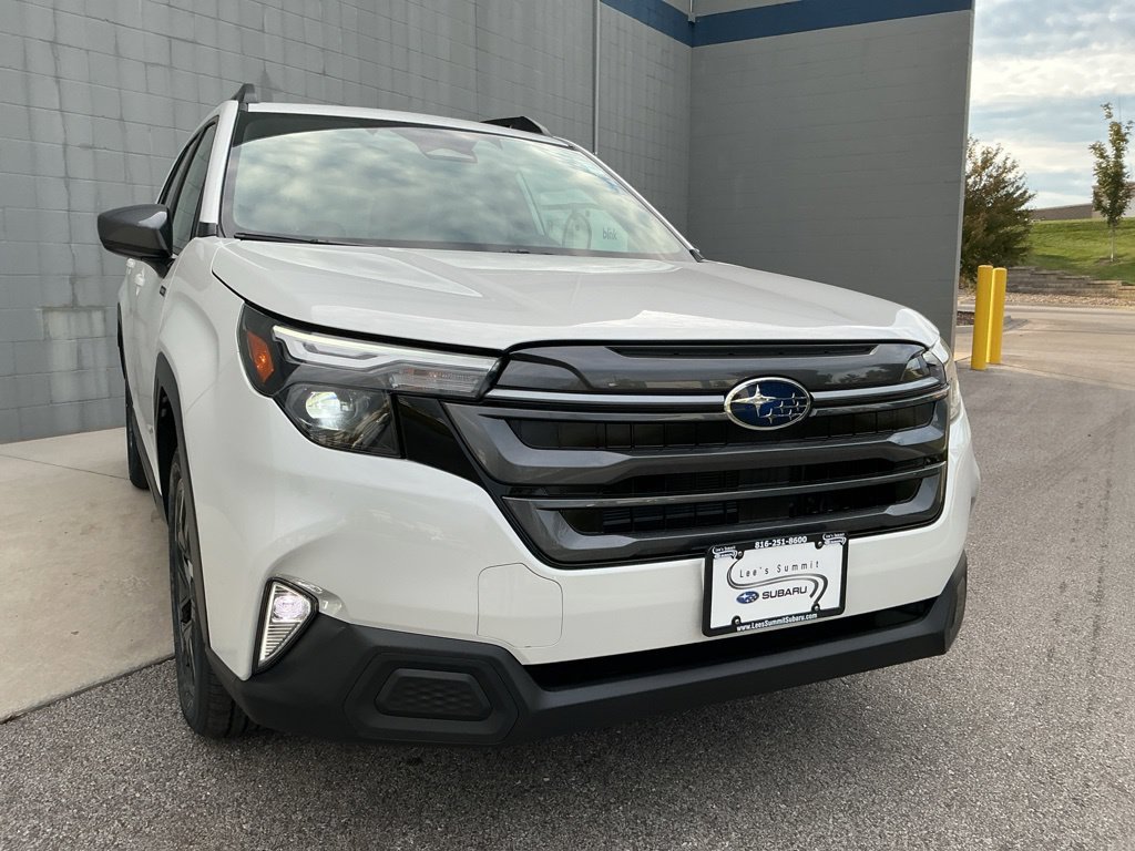 New 2026 Subaru Forester Touring AWD/4WD image 17