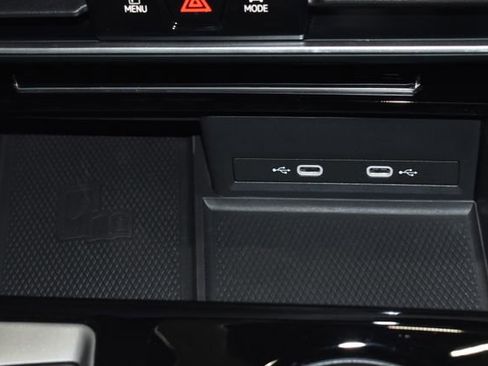 Used 2024 Volkswagen Atlas SEL Premium R-Line image 19