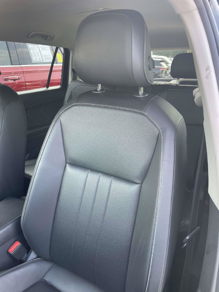 Certified 2023 Volkswagen Tiguan SE FWD image 20