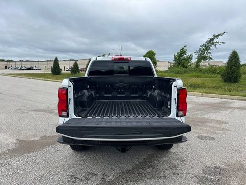 Used 2023 Chevrolet Colorado Z71 w/ Z71 Convenience Package 2 AWD/4WD image 10