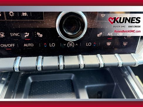 Used 2024 GMC Acadia Elevation AWD/4WD image 26