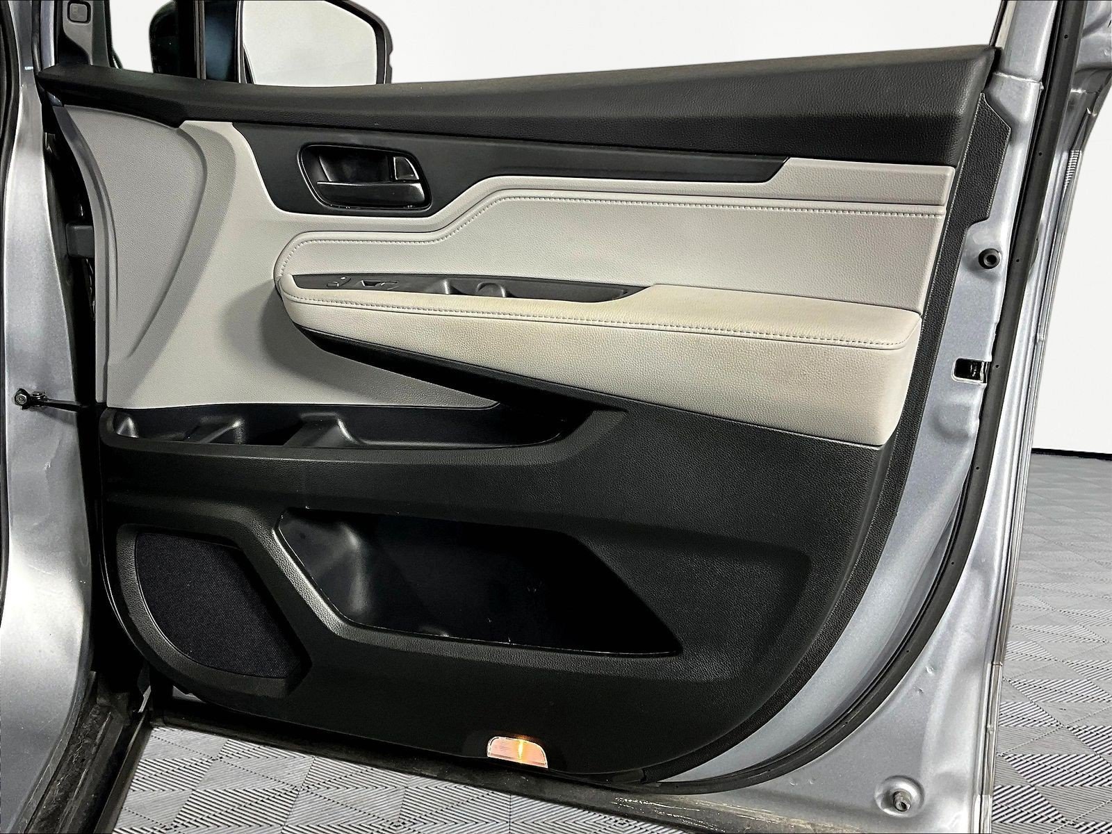 Used 2023 Honda Odyssey EX-L image 28