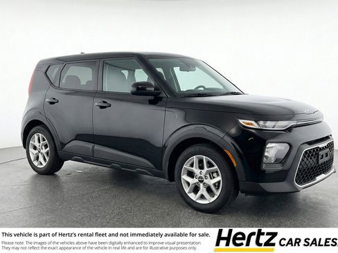 Used 2025 Kia Soul LX w/ LX Technology Package FWD image 1