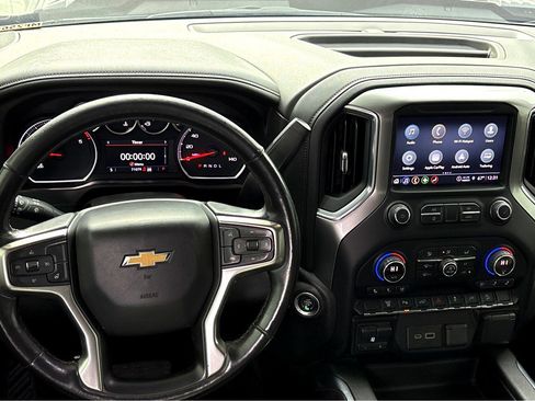 Used 2021 Chevrolet Silverado 2500 LTZ w/ LTZ Texas Edition image 4