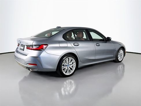 Certified 2023 BMW 330e w/ Driving Assistance Package image 7