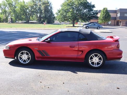 Used 1997 Ford Mustang GT RWD image 9