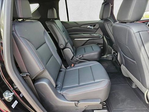 New 2026 Chevrolet Traverse Z71 w/ Enhanced Driving Package AWD/4WD image 16