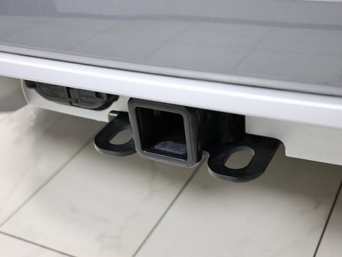 Used 2023 BMW X7 xDrive40i w/ Executive Package image 18