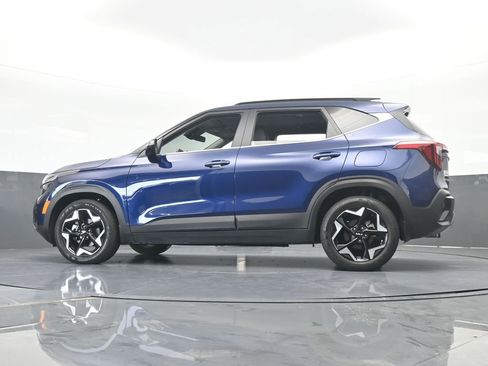 Used 2024 Kia Seltos EX image 55
