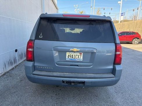 Used 2016 Chevrolet Suburban LT w/ Luxury Package image 6