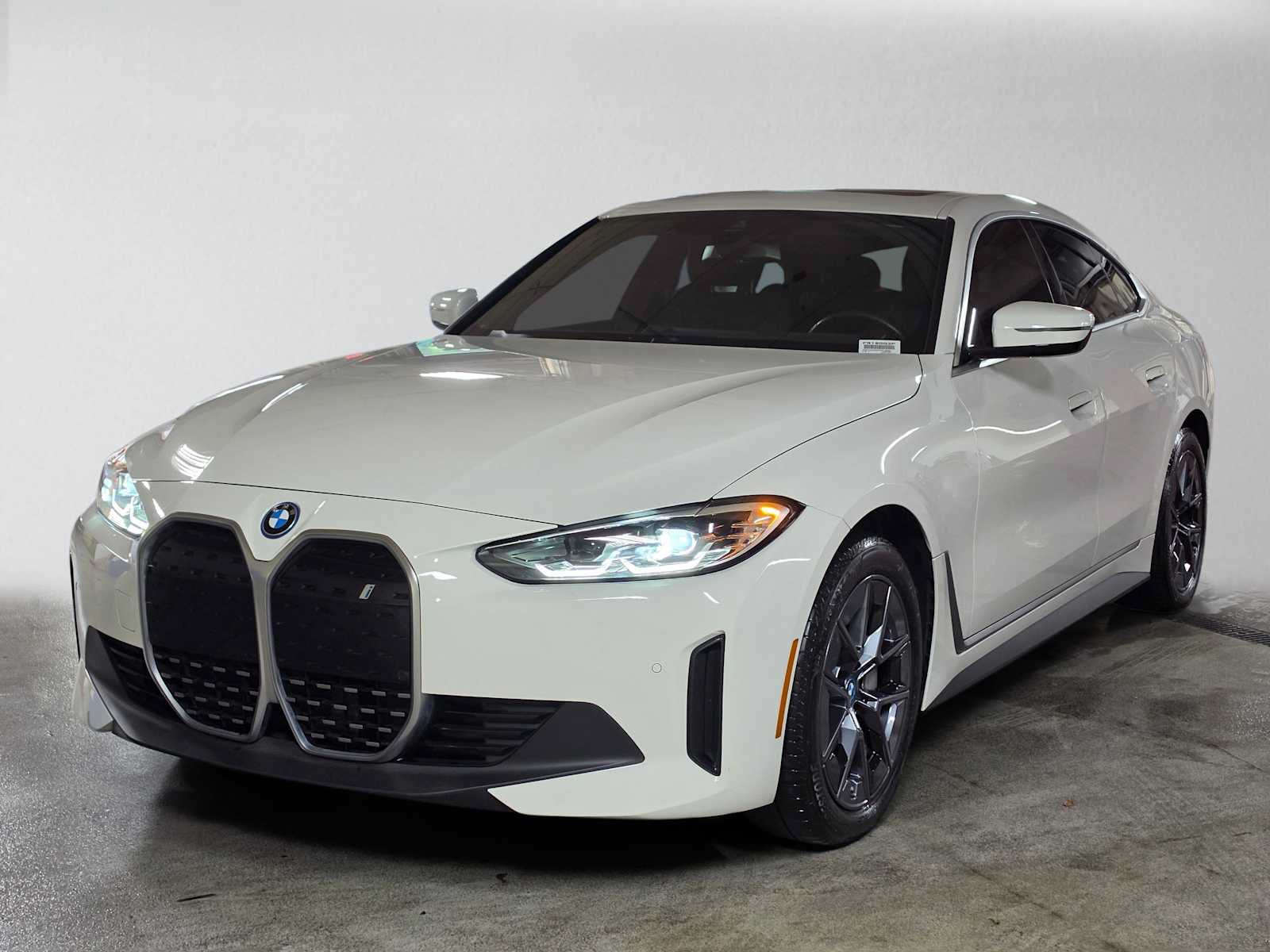 Used 2023 BMW i4 eDrive35 w/ Premium Package RWD image 7