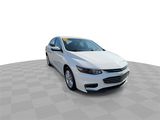 Certified 2018 Chevrolet Malibu LT image 3