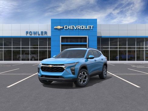 New 2026 Chevrolet Trax LT w/ Driver Confidence Package FWD image 8
