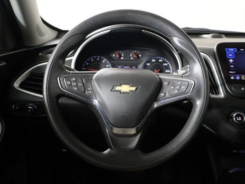Used 2024 Chevrolet Malibu LT FWD image 32